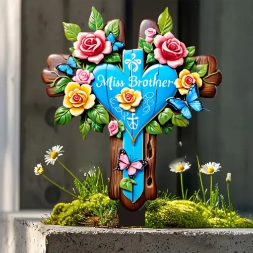 Art Deco Style Miss Brother Memorial Cross Garden Stake, Family Themed Plastic Floor Mount, with Butterflies and Flowers, for Outdoor Sympathy Remembrance Decor, Easter, Christmas, Halloween, Thanksgiving, 2D Acrylic Decorative Plaque for Brother Grave