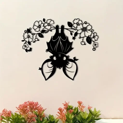 Charming Metal Bat & Floral Wall Art - Sleepy Bats on Branches, Ideal for Garden Decor, Halloween, and Animal Enthusiasts - Unique Gift Idea, for Halloween